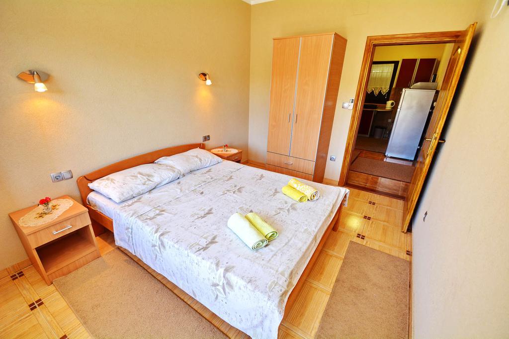Apartment Rita Tivat Eksteriør bilde