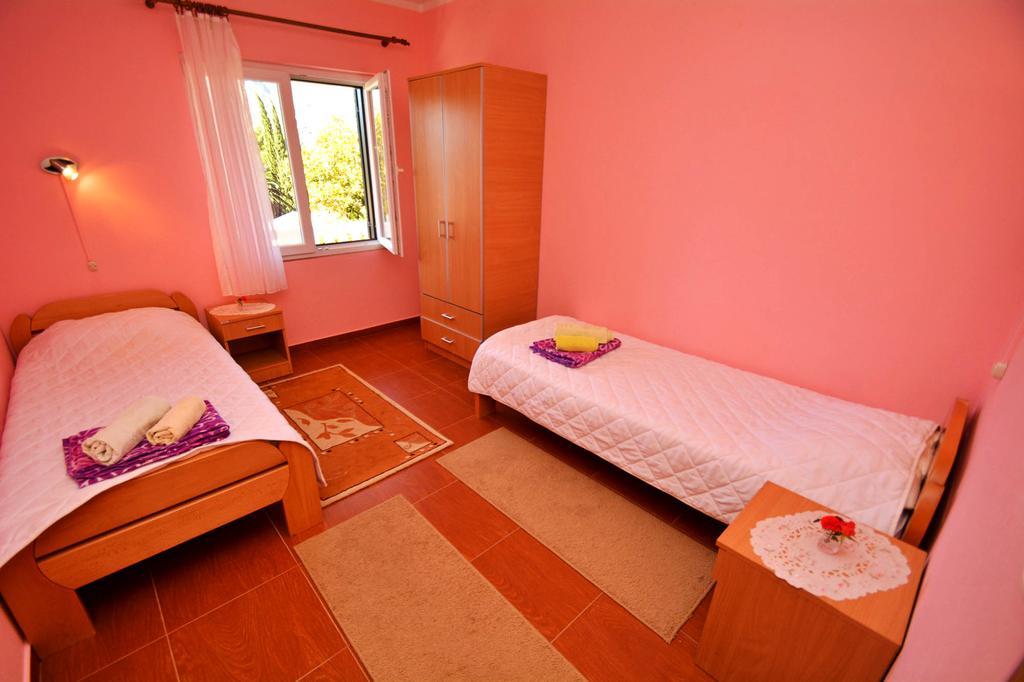 Apartment Rita Tivat Eksteriør bilde