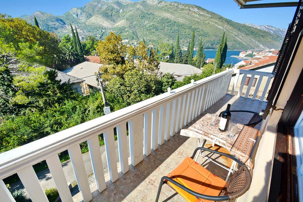 Apartment Rita Tivat Eksteriør bilde